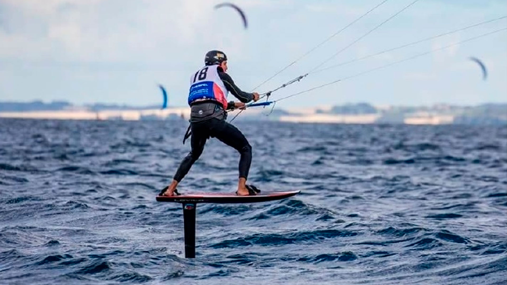 barre-de-race-foil-v3-action-1.jpg